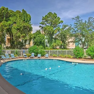 Bright And Beachy Getaway On Hilton Head Island! Apartment